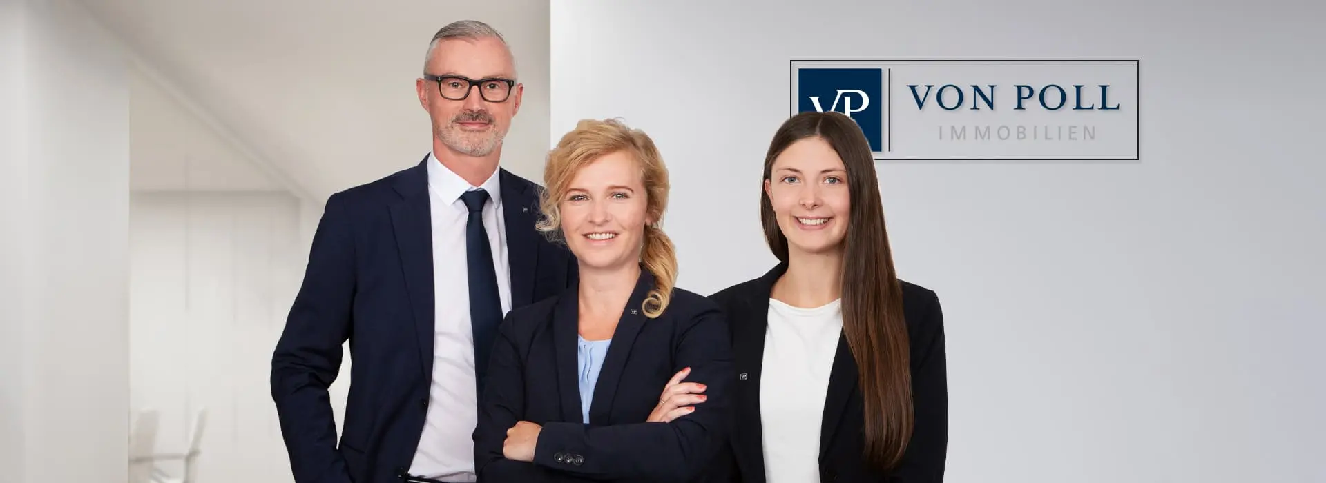 Teamfoto VON POLL IMMOBILIEN Hildesheim