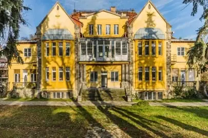 Auf den Spuren einer wilden Burg in den Budaer Bergen
