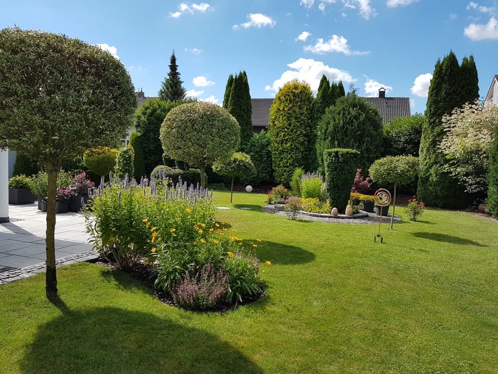 Gepflegtes Gartengrundstück